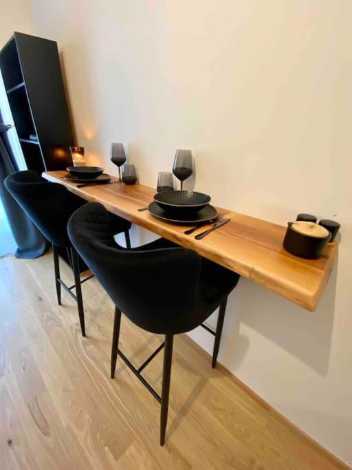 V Prizemi S Kuchyni A Koupelnou Apartament Praga